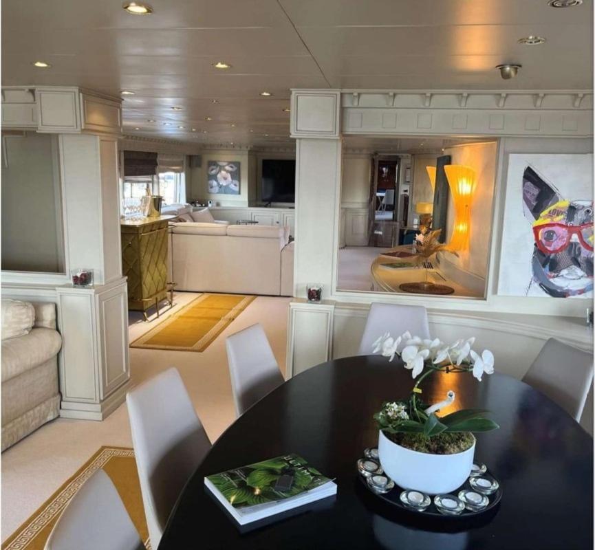 Botel Riva 130 Cannes